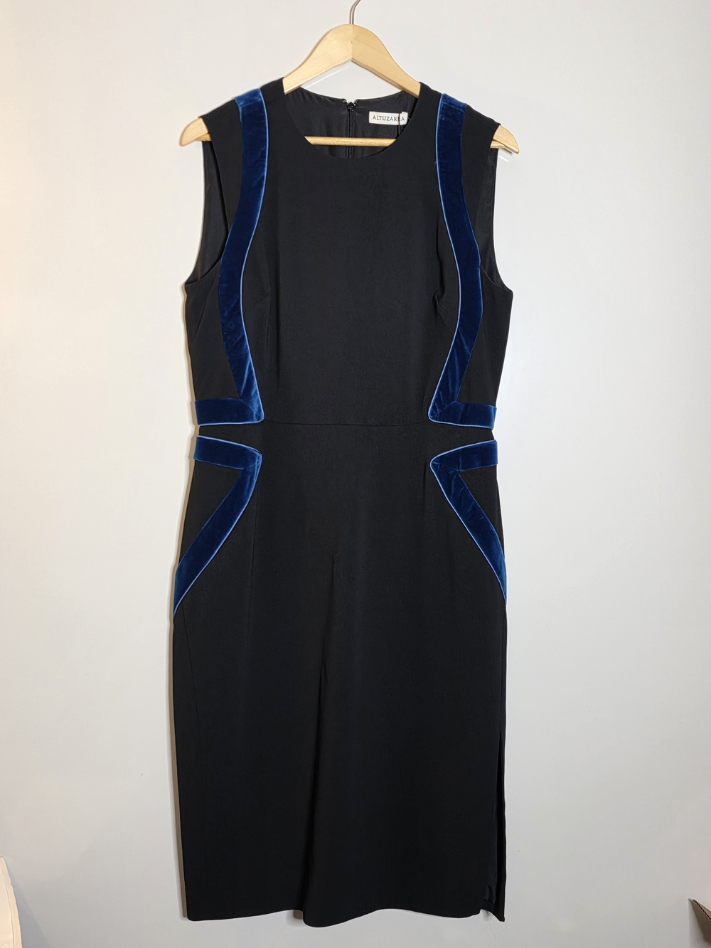 Altuzarra Allie crew neck knee length Dress black w/blue Size 46 NEW with tags